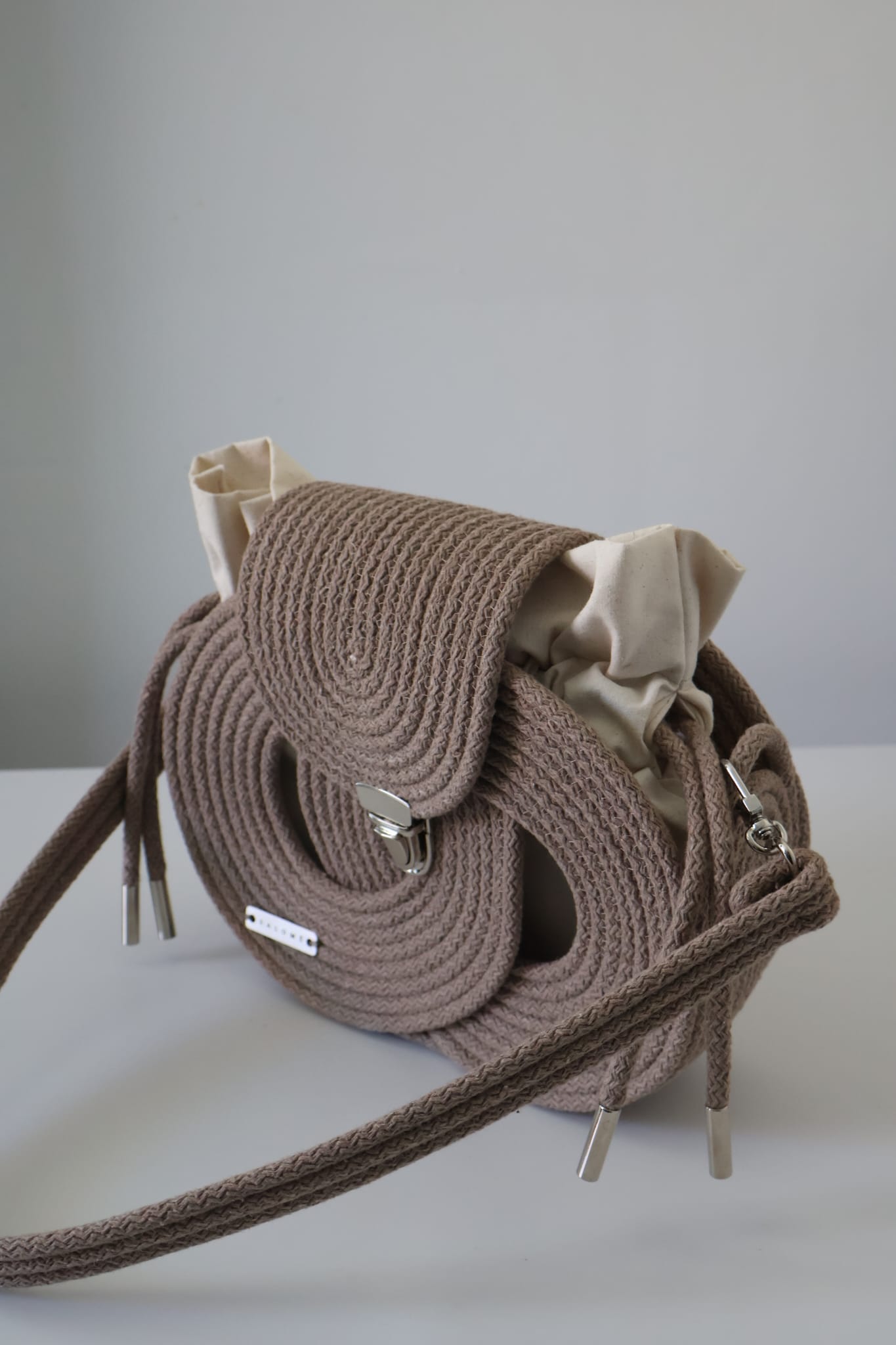 Thea - dark beige