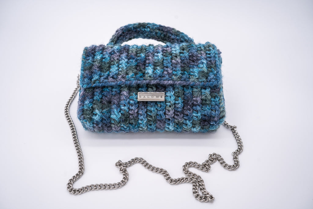 Carla - mixed blue
