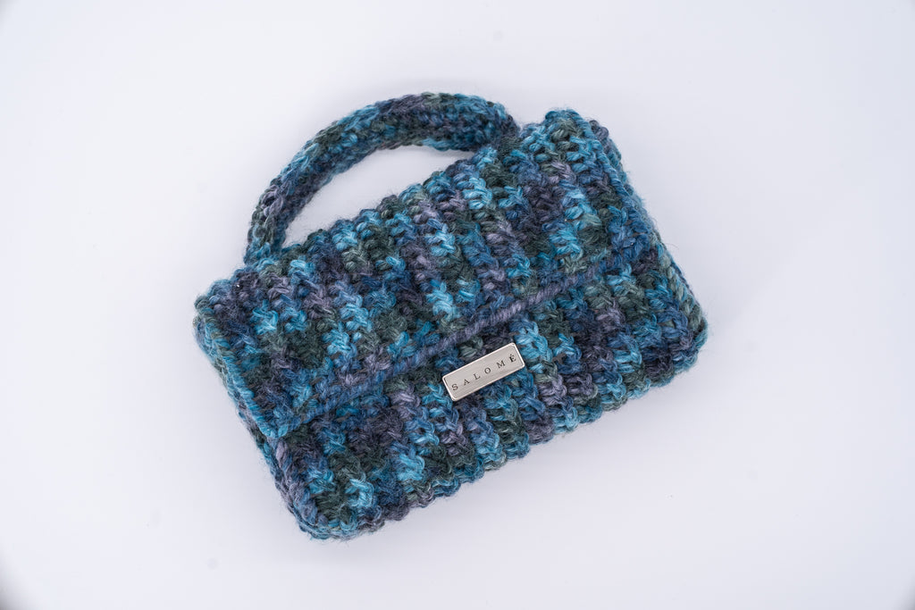 Carla - mixed blue